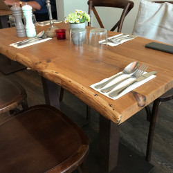 Kundenprojekt: Bistrotische aus Eichemit beidseitiger Baumkante!